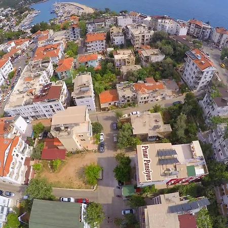 Pinar Aparthotel 2*
